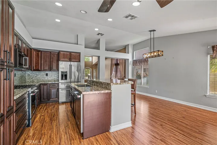 27712 Bettina Court, Castaic, California 91384