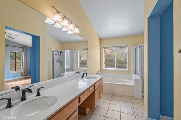 27712 Bettina Court, Castaic, California 91384