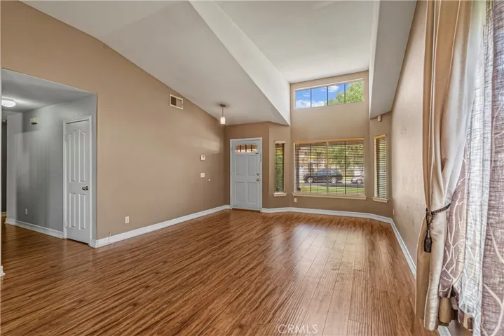 27712 Bettina Court, Castaic, California 91384