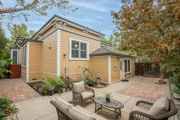 , Gilroy, California 95020