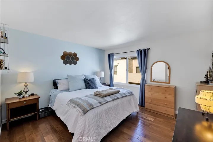 18411 Hatteras Street 241, Tarzana, California 91356