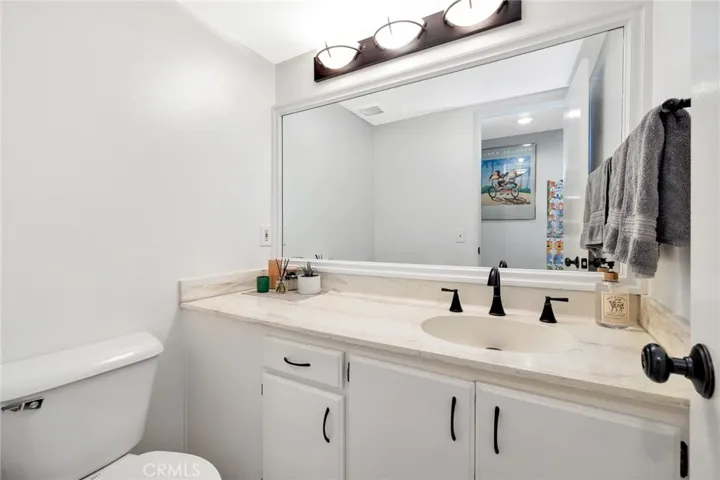 18411 Hatteras Street 241, Tarzana, California 91356