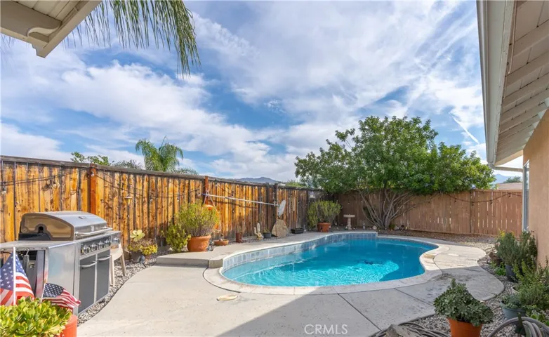 42804 Berkley Avenue, Hemet, California 92544