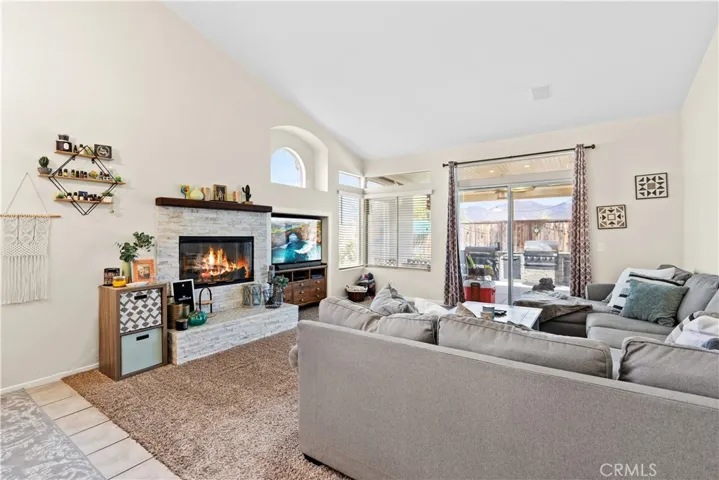 42804 Berkley Avenue, Hemet, California 92544