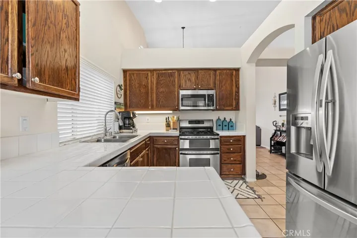 42804 Berkley Avenue, Hemet, California 92544