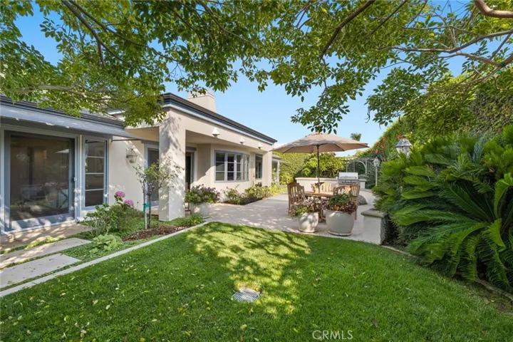 1927 Kewamee Drive, Corona Del Mar, California 92625