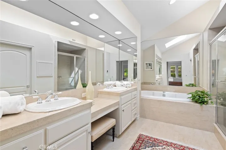 1927 Kewamee Drive, Corona Del Mar, California 92625