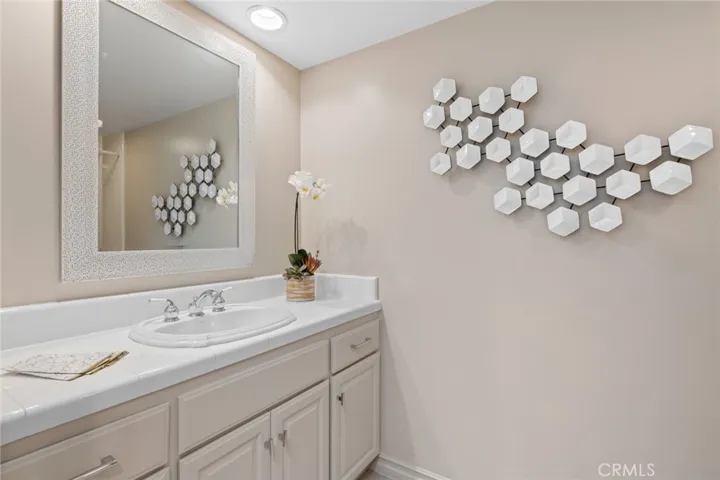 1927 Kewamee Drive, Corona Del Mar, California 92625