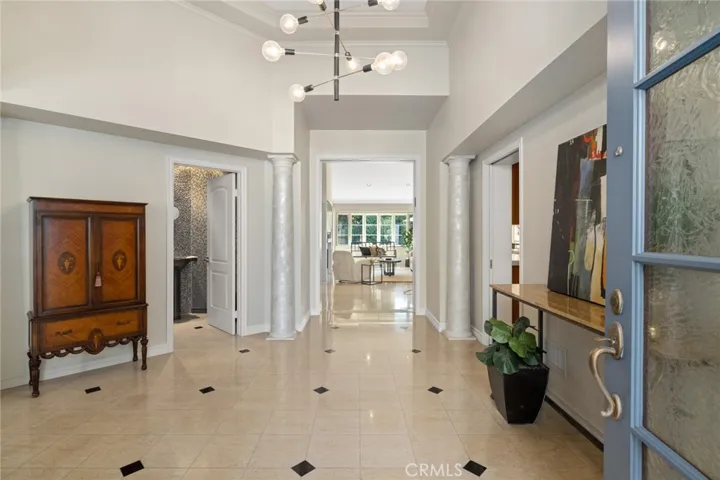 1927 Kewamee Drive, Corona Del Mar, California 92625