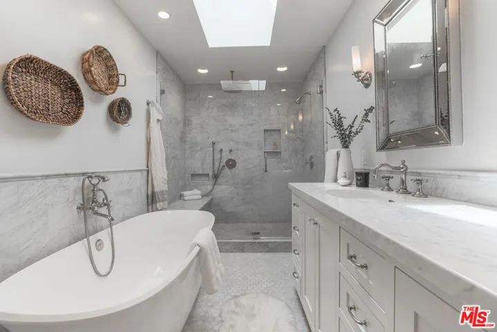 316 S Crescent Drive, Beverly Hills, California 90212