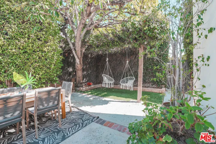 316 S Crescent Drive, Beverly Hills, California 90212