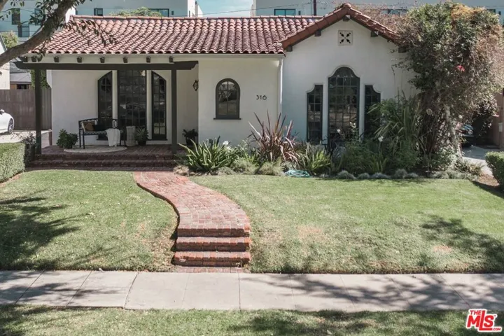316 S Crescent Drive, Beverly Hills, California 90212