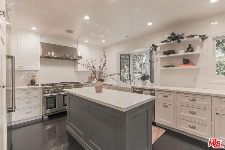 316 S Crescent Drive, Beverly Hills, California 90212