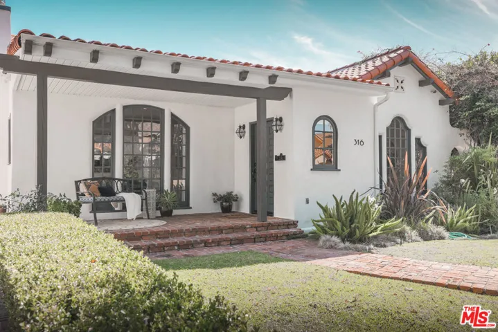 316 S Crescent Drive, Beverly Hills, California 90212