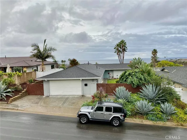 2715 Via Santo Tomas, San Clemente, California 92672