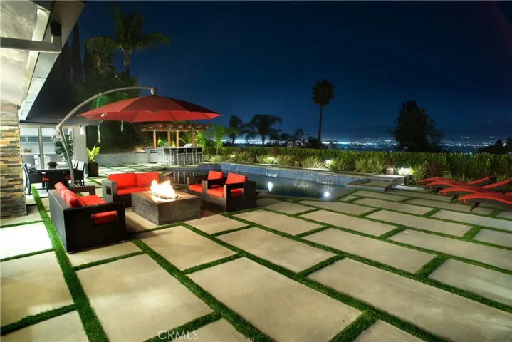 10943 Wrightwood Lane, Studio City, California 91604