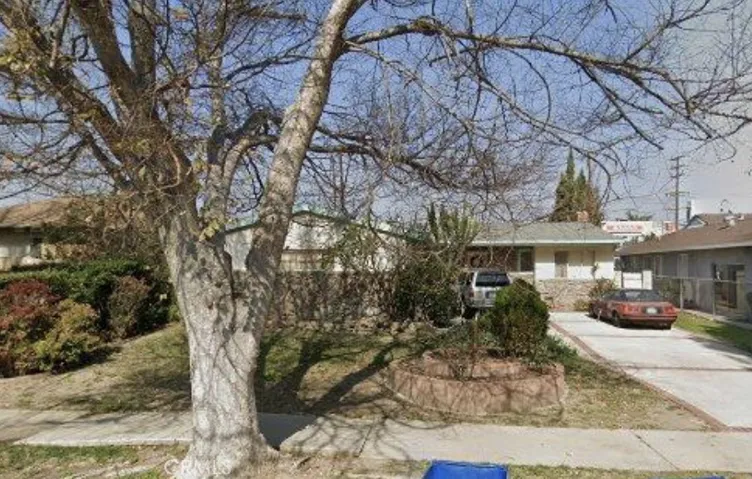 19727 Gresham Street, Northridge, California 91324