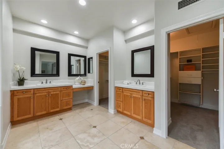 14 Viola, Irvine, California 92620