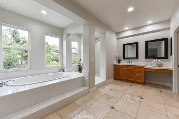 14 Viola, Irvine, California 92620