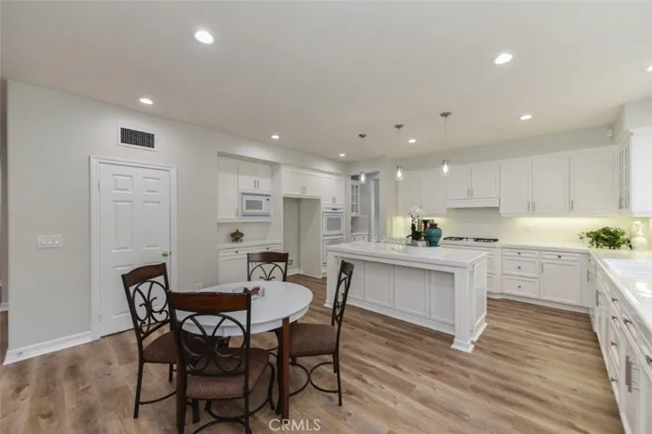 14 Viola, Irvine, California 92620