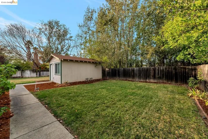 408 Avalon Way, Suisun City, California 94585