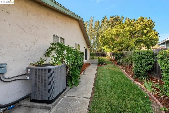 408 Avalon Way, Suisun City, California 94585