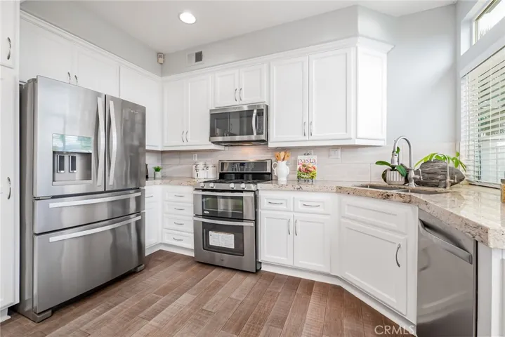19516 Highridge Way, Lake Forest, California 92679