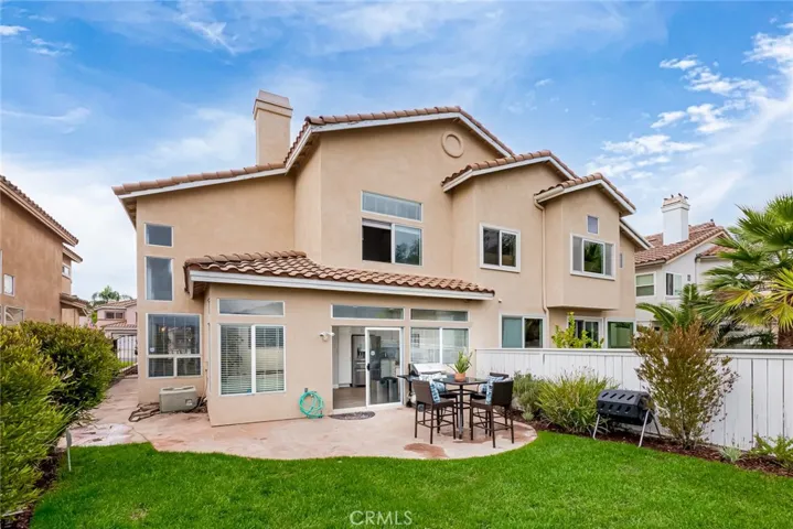 19516 Highridge Way, Lake Forest, California 92679