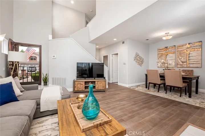 19516 Highridge Way, Lake Forest, California 92679