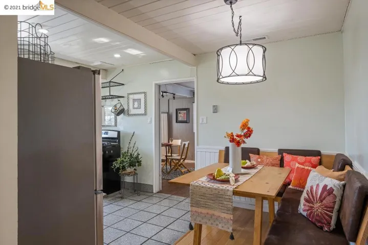 3105 Henderson Drive, Richmond, California 94806