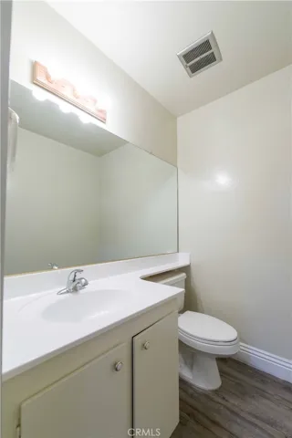 2702 Via Colina 8, Fullerton, California 92835