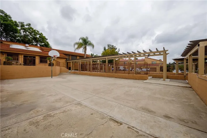 2702 Via Colina 8, Fullerton, California 92835
