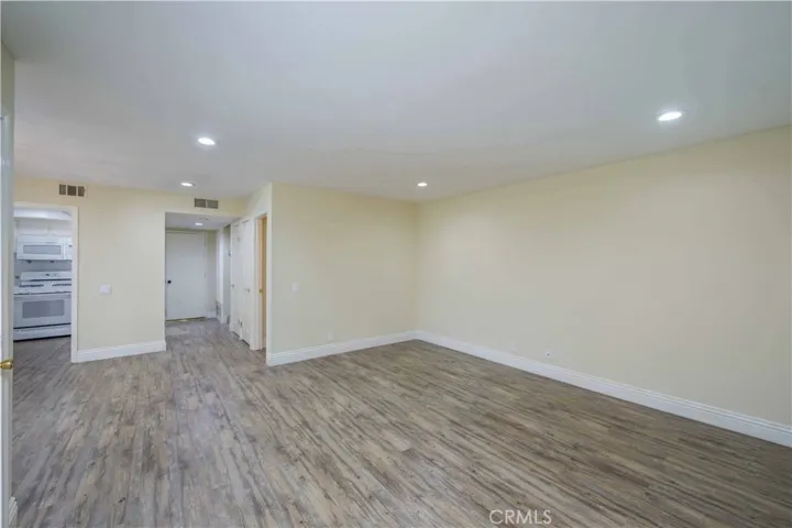 2702 Via Colina 8, Fullerton, California 92835