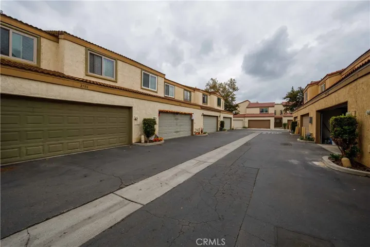 2702 Via Colina 8, Fullerton, California 92835