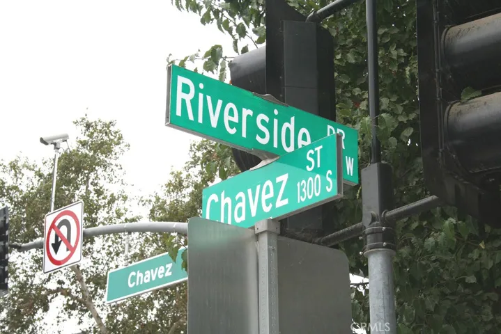 Road signs at the Riverside Dr. and S. Chavez Corner!
Riding trails, Equestrian Center, Horse supplies, are near.