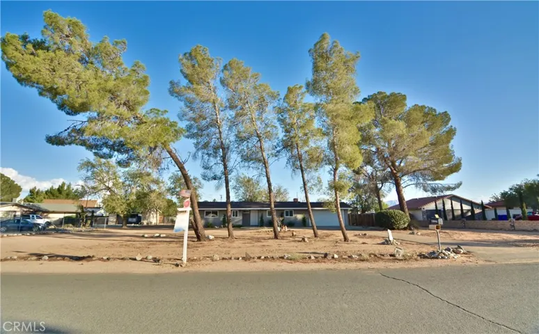 13969 Hopi Road, Apple Valley, California 92307