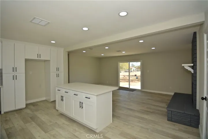 13969 Hopi Road, Apple Valley, California 92307