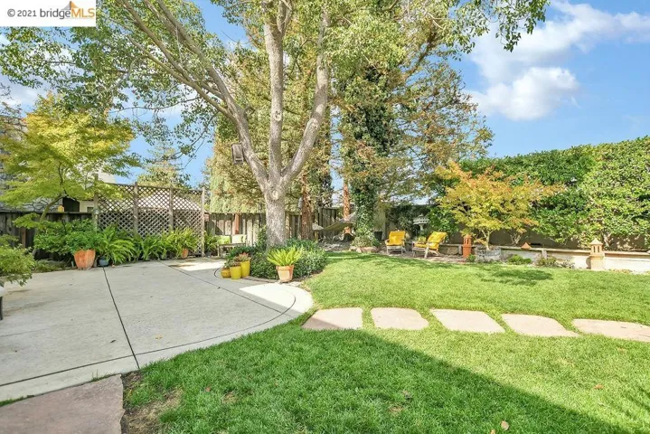 360 W Ruby St, Oakley, California 94561
