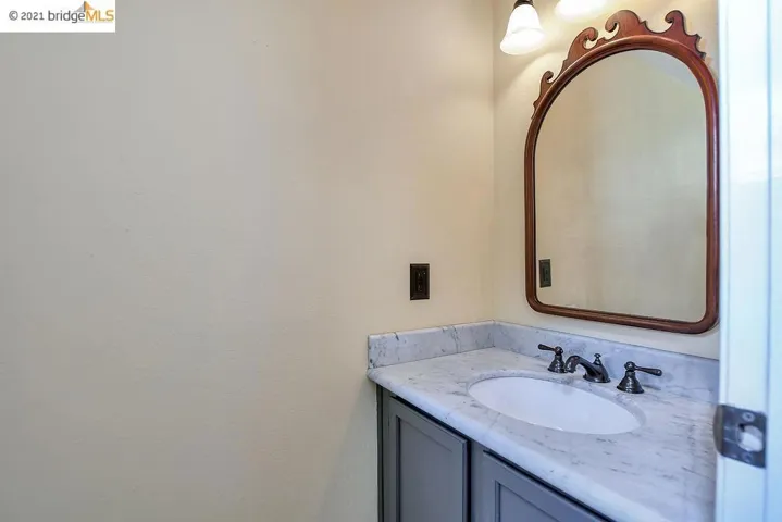 360 W Ruby St, Oakley, California 94561