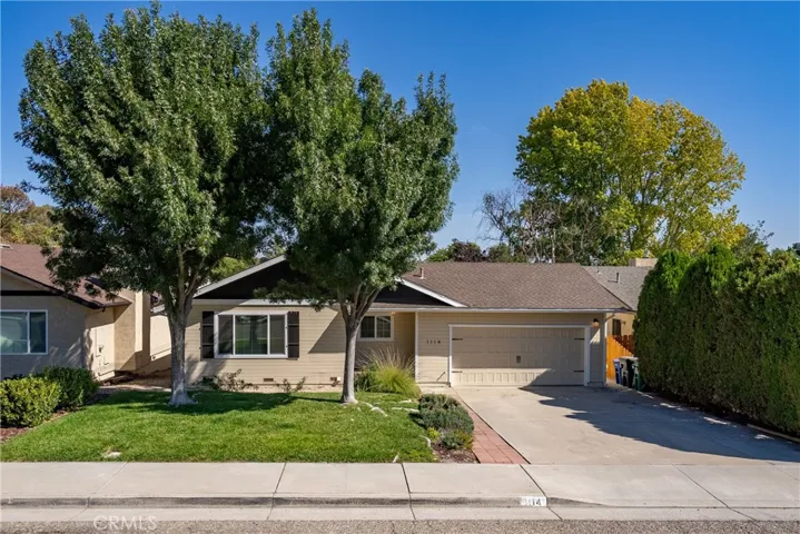 1114 Samantha Drive, Paso Robles, California 93446
