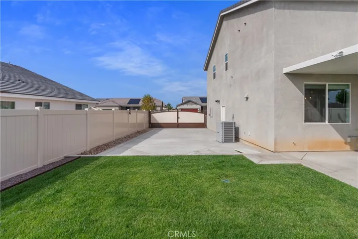 223 Parkview Court, Calimesa, California 92320