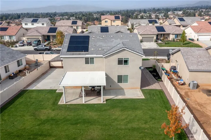 223 Parkview Court, Calimesa, California 92320