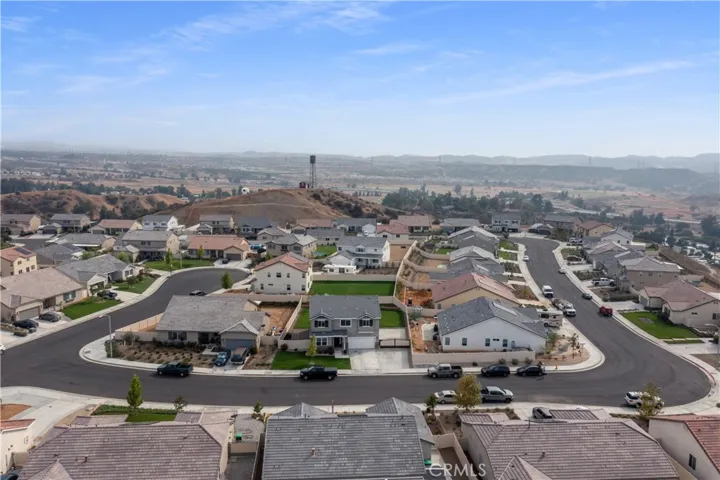 223 Parkview Court, Calimesa, California 92320