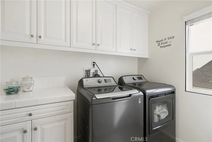 223 Parkview Court, Calimesa, California 92320