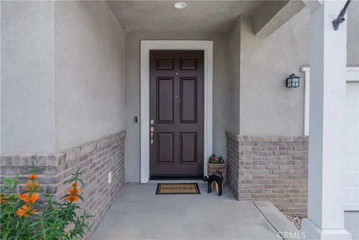 223 Parkview Court, Calimesa, California 92320