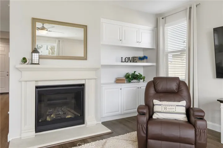223 Parkview Court, Calimesa, California 92320