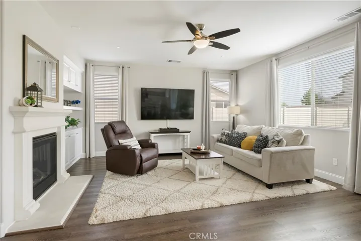 223 Parkview Court, Calimesa, California 92320
