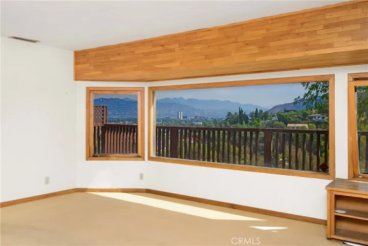 11543 Laurelcrest Drive, Studio City, California 91604