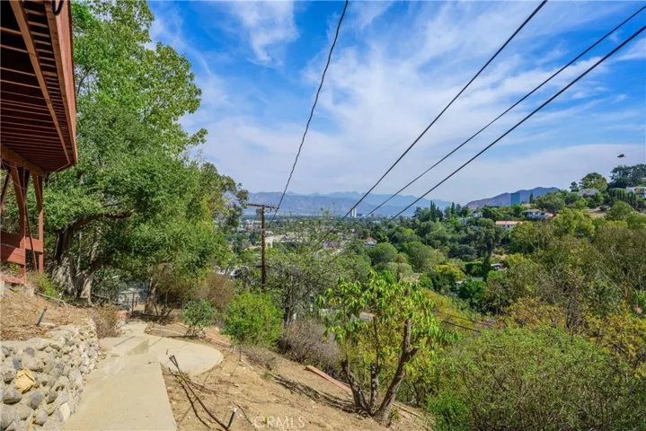 11543 Laurelcrest Drive, Studio City, California 91604