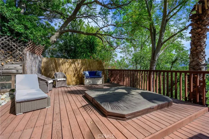 11543 Laurelcrest Drive, Studio City, California 91604